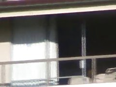 Під спідницею рожеві трусики 1