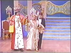 Під спідницею-103